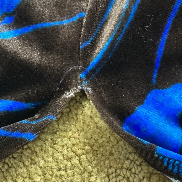 Ecote’ urban outfitters velour dress. - Picture 5 of 5